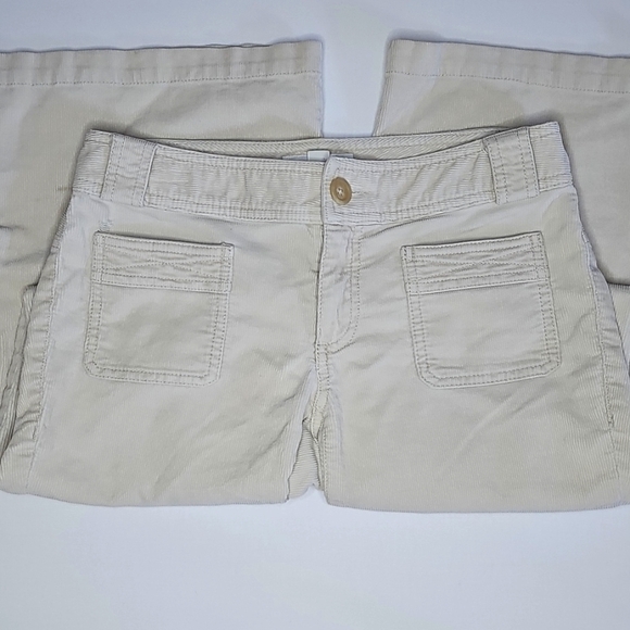 Banana Republic Denim - Women's 90s Y2k Style Light Beige Banana Republic Flare Corduroy Pants Size 0